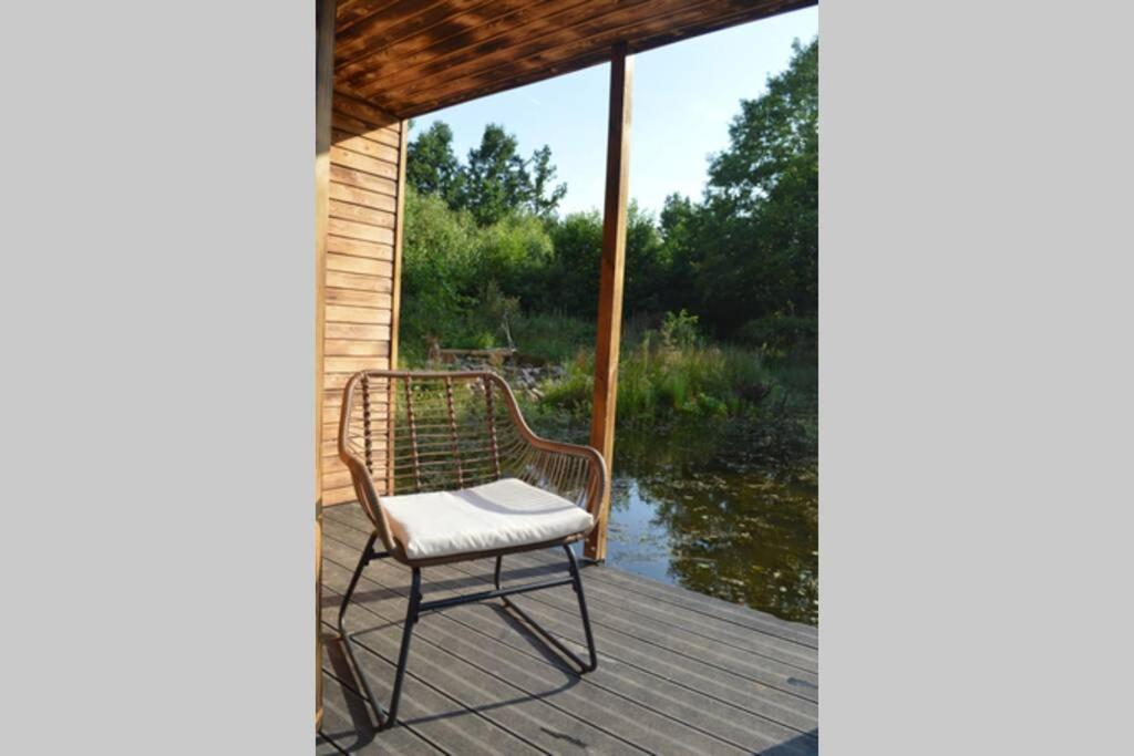 Darzkowo Heather Hut, Off-Grid Cottage On A Pond+2 Ha מראה חיצוני תמונה